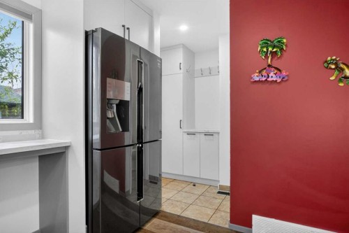 23 Bermuda Place Nw, Calgary, AB - Indoor