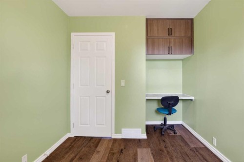 23 Bermuda Place Nw, Calgary, AB - Indoor
