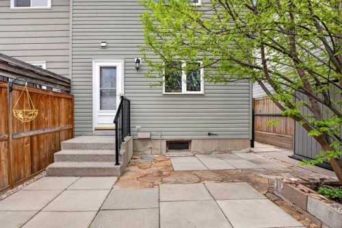 23 Bermuda Place Nw, Calgary, AB - Outdoor With Exterior