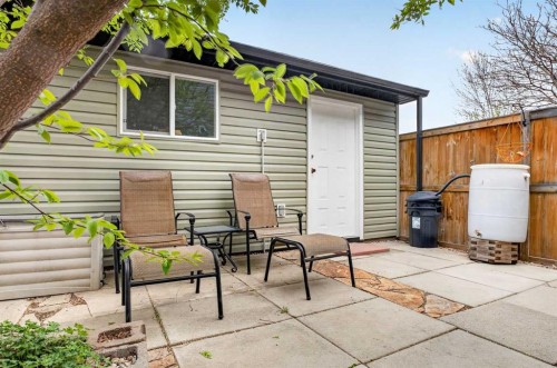 23 Bermuda Place Nw, Calgary, AB - Outdoor With Exterior