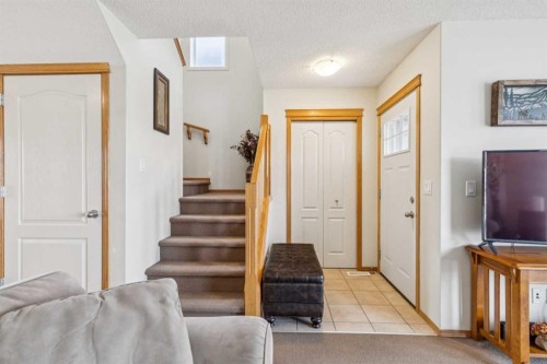 146 Cranberry Close Se, Calgary, AB - Indoor Photo Showing Other Room
