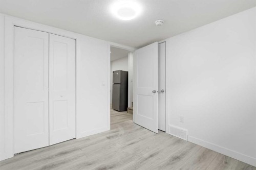 1612 Rangeview Drive Se, Calgary, AB - Indoor Photo Showing Other Room