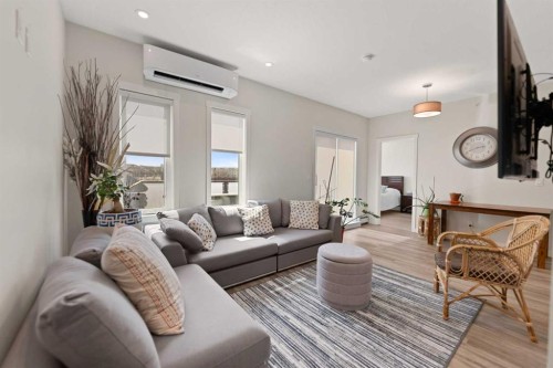 509-138 Sage Valley Common Nw, Calgary, AB - Indoor Photo Showing Living Room