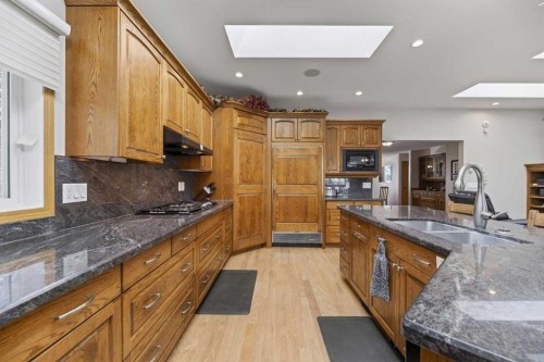 30344 Range Road 15, Rural Mountain View County, AB - Indoor Photo Showing Kitchen With Double Sink
