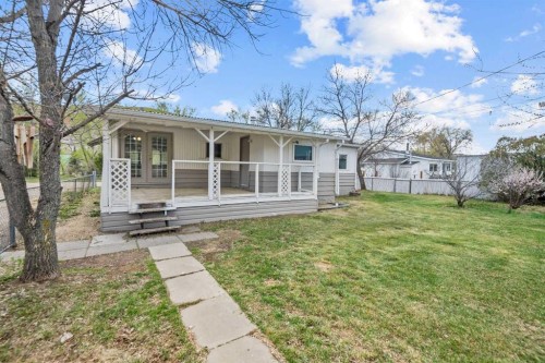 416 2 Avenue, Drumheller, AB - Outdoor With Deck Patio Veranda