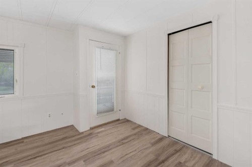 416 2 Avenue, Drumheller, AB - Indoor Photo Showing Other Room