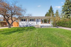5126 44 Street Olds, AB T4H 1A6