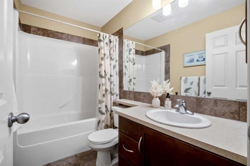 1503 Montgomery Place Se, High River, AB - Indoor Photo Showing Bathroom