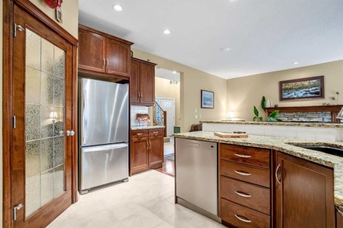 1503 Montgomery Place Se, High River, AB - Indoor Photo Showing Kitchen