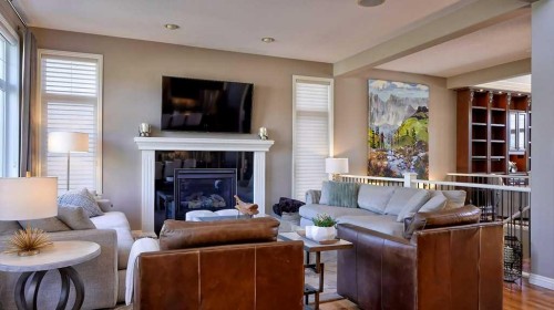 364 Chapala Point Se, Calgary, AB - Indoor Photo Showing Dining Room