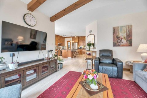 22 Kincora Heights Nw, Calgary, AB - Indoor Photo Showing Living Room