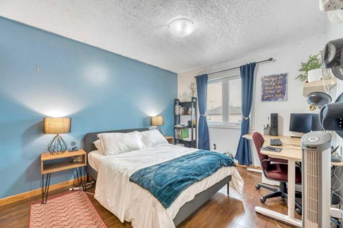 22 Kincora Heights Nw, Calgary, AB - Indoor Photo Showing Bedroom