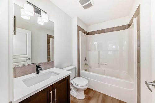 101-22 Panatella Road Nw, Calgary, AB - Indoor Photo Showing Bathroom