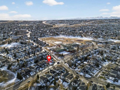 10929 Hidden Valley Drive Nw, Calgary, AB 