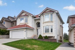 307 Hampstead Way NW Calgary, AB T3A 6E6
