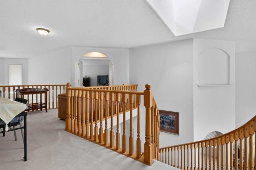 307 Hampstead Way Nw, Calgary, AB - Indoor Photo Showing Other Room