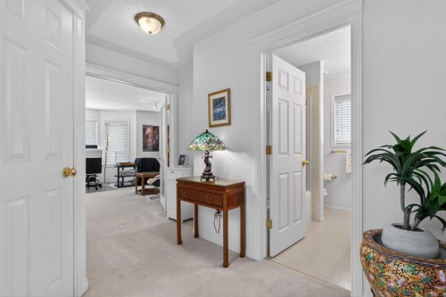 307 Hampstead Way Nw, Calgary, AB - Indoor Photo Showing Other Room