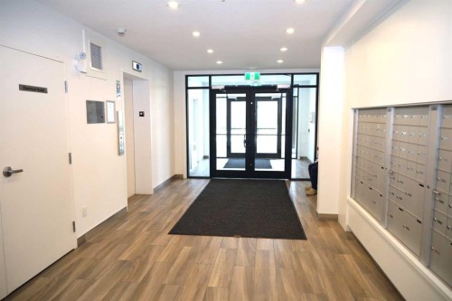 106-70 Sage Hill Walk Nw, Calgary, AB - Indoor Photo Showing Other Room