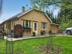 2209 210 Street Bellevue, AB T0K 0C0