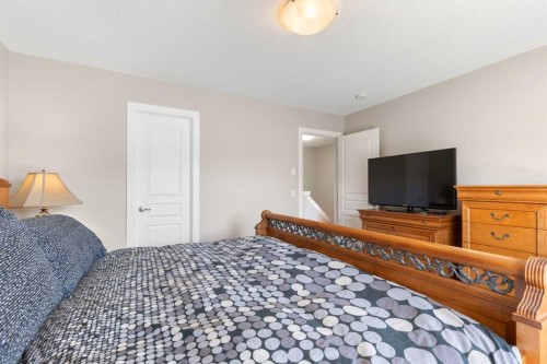 1334 Walden Drive Se, Calgary, AB - Indoor Photo Showing Bedroom
