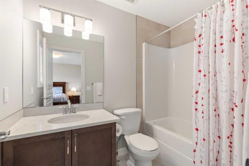 1334 Walden Drive Se, Calgary, AB - Indoor Photo Showing Bathroom