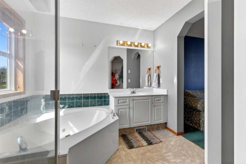 100 Tuscany Way Nw, Calgary, AB - Indoor Photo Showing Bathroom