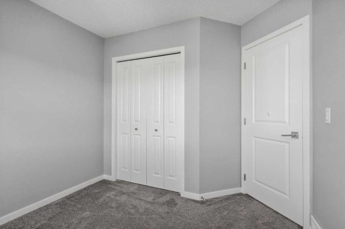 109 Dawson Drive, Chestermere, AB - Indoor Photo Showing Other Room