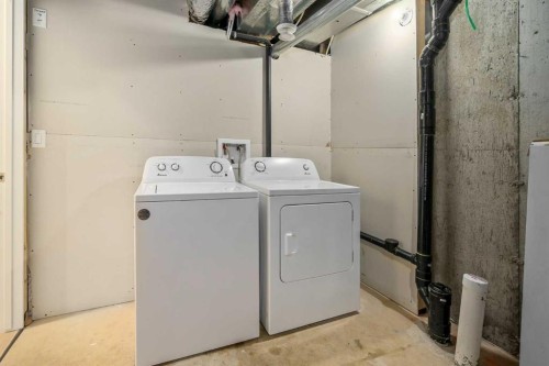 109 Dawson Drive, Chestermere, AB - Indoor Photo Showing Laundry Room