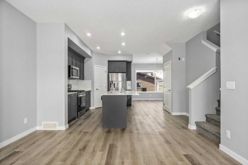 109 Dawson Drive, Chestermere, AB - Indoor Photo Showing Kitchen