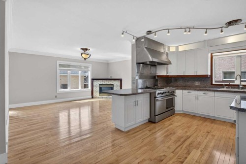2011 6 Avenue Nw, Calgary, AB - Indoor Photo Showing Kitchen