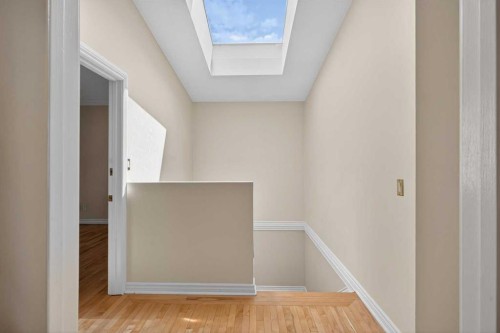 2011 6 Avenue Nw, Calgary, AB - Indoor Photo Showing Other Room