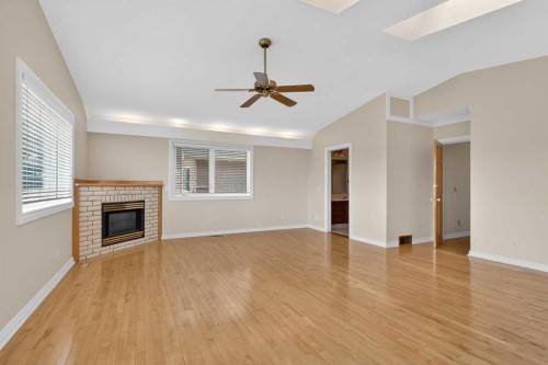 2011 6 Avenue Nw, Calgary, AB - Indoor With Fireplace