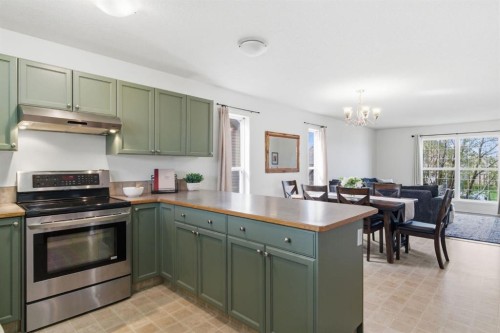 46 Valarosa Drive, Didsbury, AB - Indoor Photo Showing Kitchen