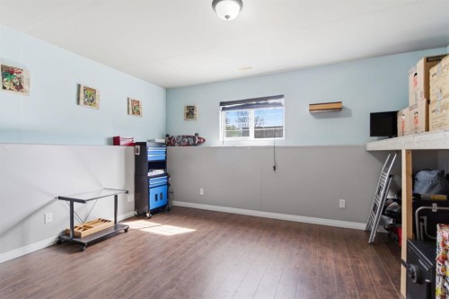 46 Valarosa Drive, Didsbury, AB - Indoor