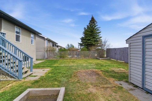 46 Valarosa Drive, Didsbury, AB - Outdoor