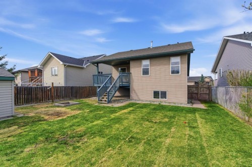 46 Valarosa Drive, Didsbury, AB - Outdoor