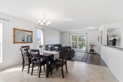 46 Valarosa Drive, Didsbury, AB - Indoor Photo Showing Dining Room