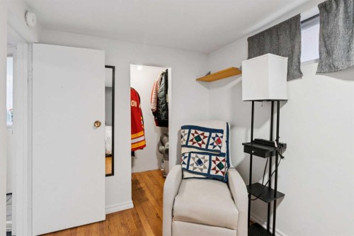 1305 20 Avenue Nw, Calgary, AB - Indoor Photo Showing Other Room