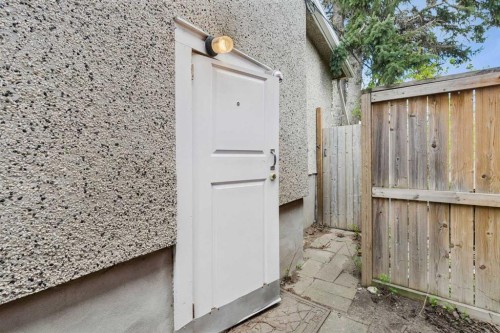 1305 20 Avenue Nw, Calgary, AB - Outdoor