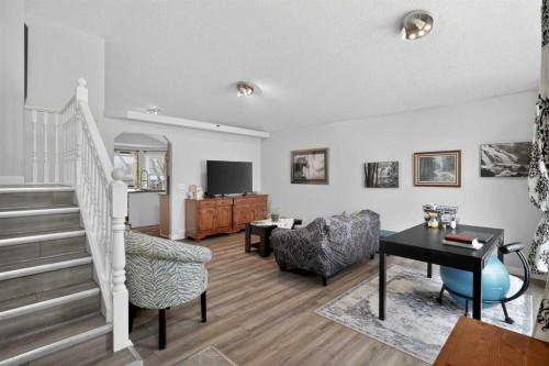38 Canoe Circle Sw, Airdrie, AB - Indoor