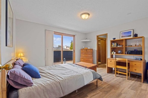 28 Ranchridge Way Nw, Calgary, AB - Indoor Photo Showing Bedroom