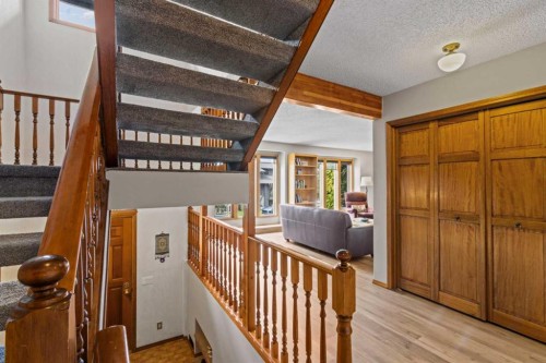 28 Ranchridge Way Nw, Calgary, AB - Indoor Photo Showing Other Room