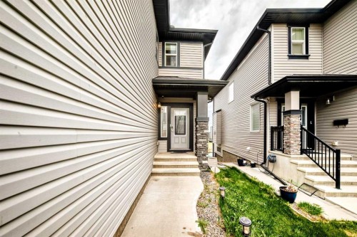 91 Nolanfield Crescent Nw, Calgary, AB - Outdoor