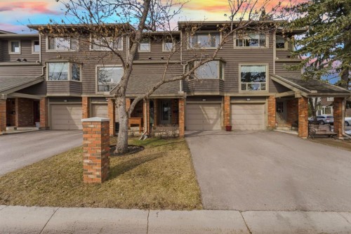 28-99 Midpark Gardens Se, Calgary, AB - Outdoor With Facade