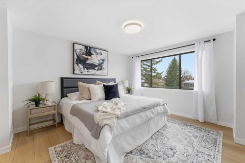 28-99 Midpark Gardens Se, Calgary, AB - Indoor Photo Showing Bedroom
