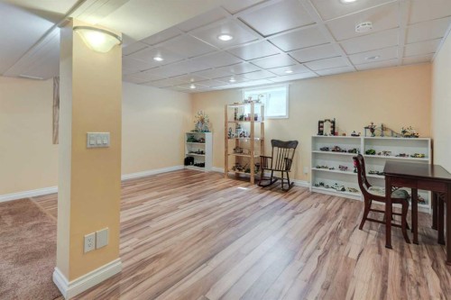 7316 Kananaskis Drive Sw, Calgary, AB - Indoor