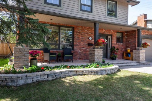 7316 Kananaskis Drive Sw, Calgary, AB - Outdoor