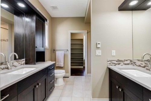 30 Meadow Pointe Drive, Heritage Pointe, AB - Indoor Photo Showing Bathroom