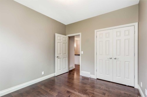 30 Meadow Pointe Drive, Heritage Pointe, AB - Indoor Photo Showing Other Room