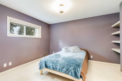 30 Meadow Pointe Drive, Heritage Pointe, AB - Indoor Photo Showing Bedroom